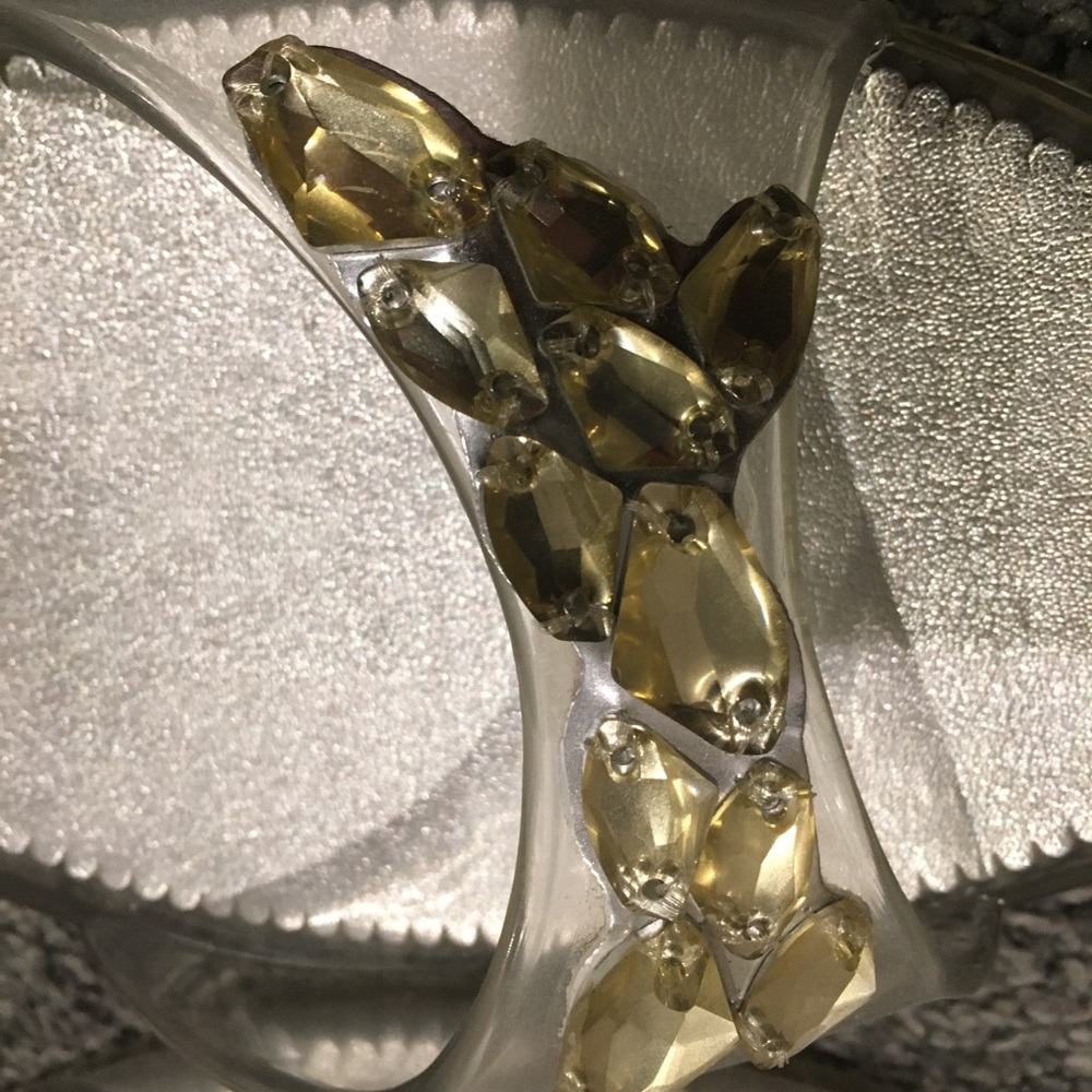 Stuart Weitzman “Jellies” summer shoes - Picture 3 of 3